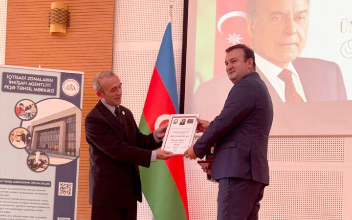 ADMİU-nun baş müəllimi Kənan Bağırov “Heydər Əliyev” Fəxri Media Mükafatı ilə təltif edilib