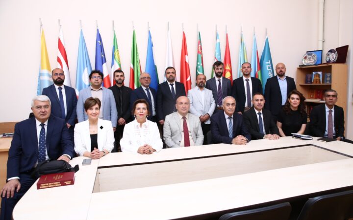 ADMİU-nun da təşkilatçılığı ilə Əhməd Yasəviyə həsr olunmuş beynəlxalq elmi konfrans keçirilib