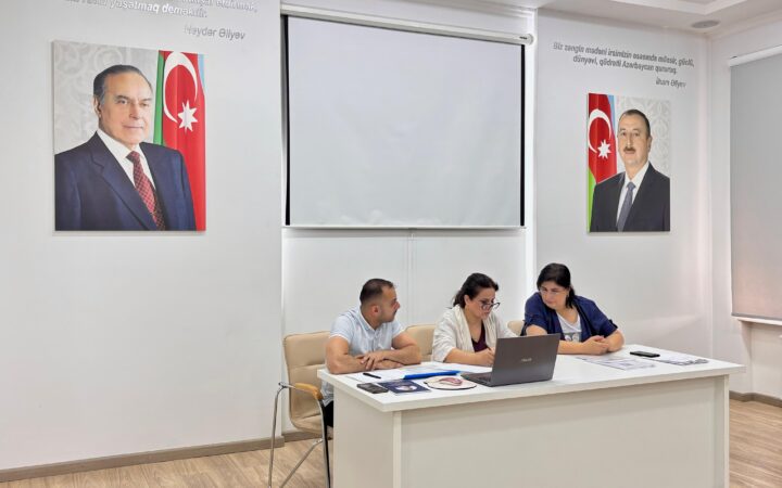 Tələbələrin istehsalat təcrübəsi üzrə yekun qiymətləndirilməsi aparılıb