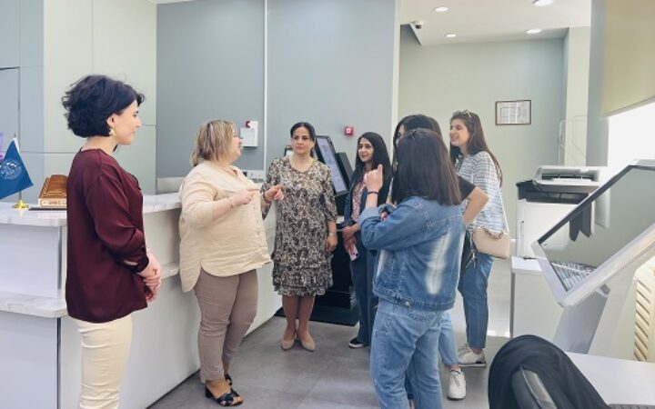 Milli Azərbaycan Tarixi Muzeyinin kitab hədiyyəsi