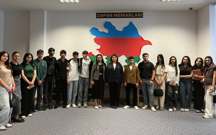 ADMİU-nun tələbələri AMEA MEK-in Qarabağ Fondunu ziyarət ediblər