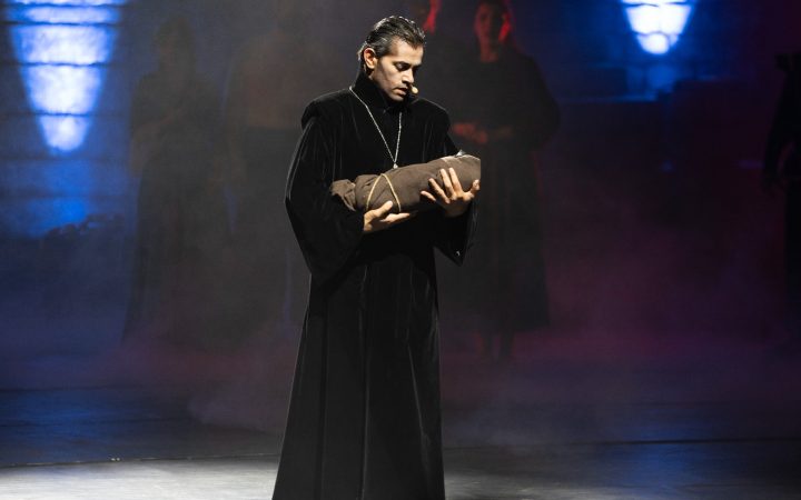 ADMİU-nun məzun və tələbələrinin ifasında “Paris Notr-Dam”